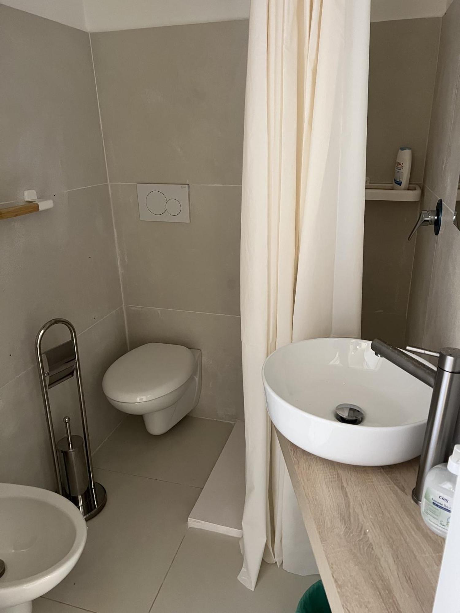 Intra Moenia Bed & Breakfast Bisceglie Bagian luar foto