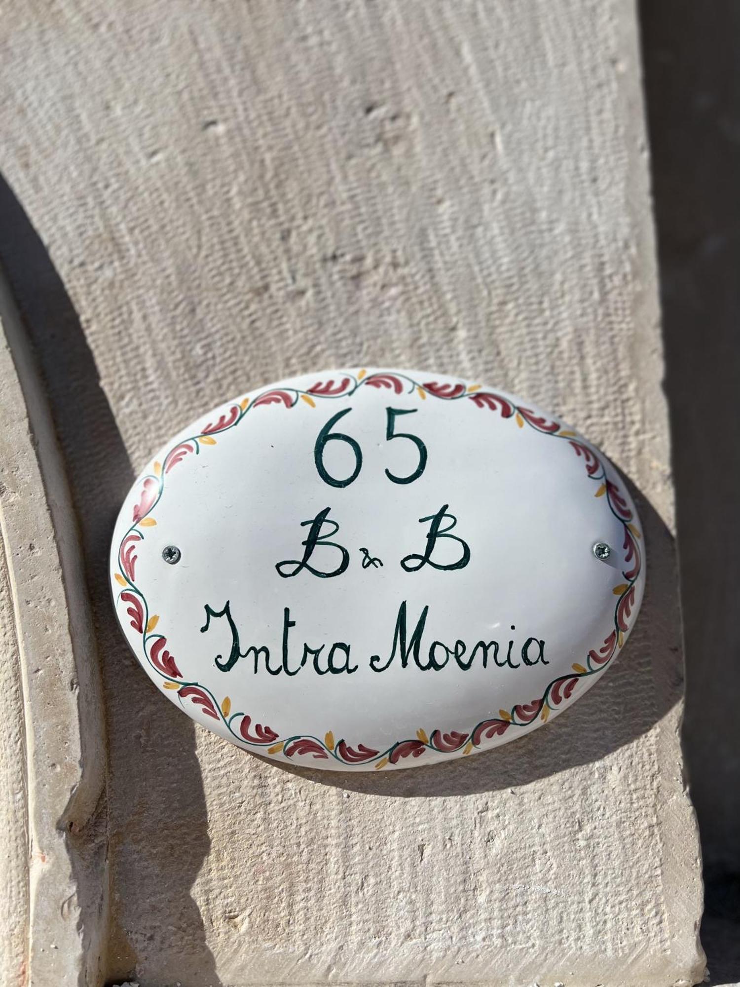 Intra Moenia Bed & Breakfast Bisceglie Bagian luar foto